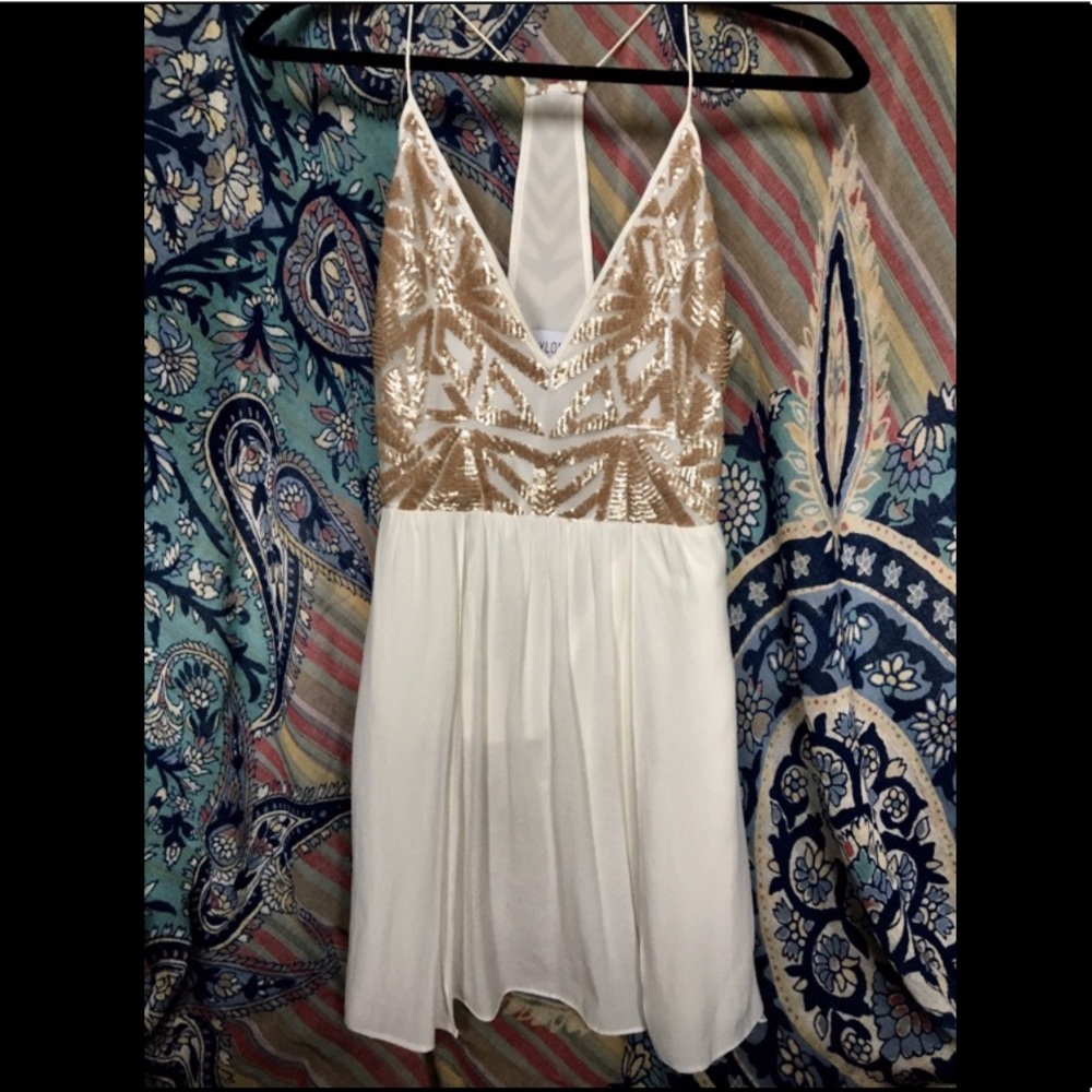 saylor prom dress